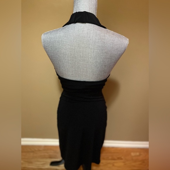 Le Chateau Dress - Picture 12 of 12